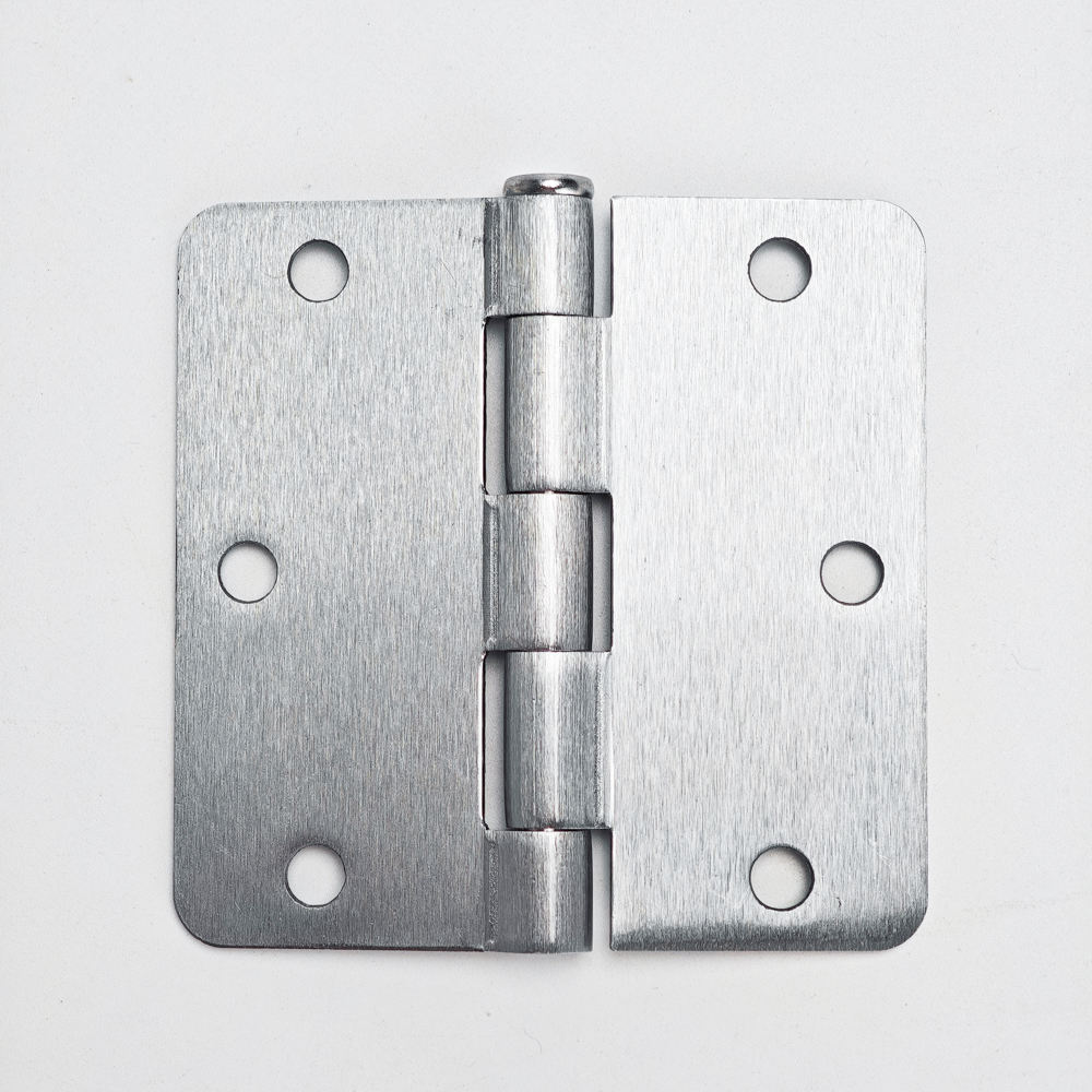 Brushed chrome (silver)