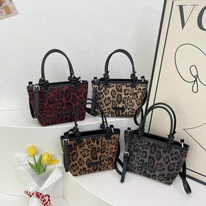 Vente en gros de sacs à main tendance léopard pour femmes sacs à bandoulière givré avec gommage sensoriel sacs fourre-tout décontractés - Product Image 5