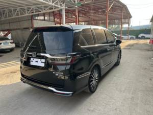 Honda Elysion 2.0L HEV 7 places MPV <span class=keywords><strong>2022</strong></span> d'<span class=keywords><strong>occasion</strong></span> avec ADAS, charge sans fil, toit ouvrant panoramique, conduite à gauche - Product Image 4