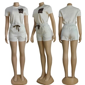 2025 estate <span class=keywords><strong>donna</strong></span> di alta qualità Designer <span class=keywords><strong>abbigliamento</strong></span> da <span class=keywords><strong>donna</strong></span> nuovo alla moda due pezzi set da <span class=keywords><strong>donna</strong></span> abiti estivi Casual - Product Image 3