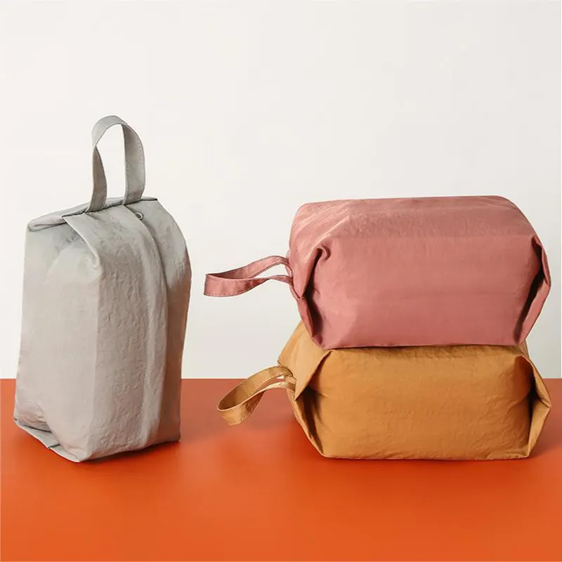 जिपर फोल्डेबल ट्रैवल अंडरवियर मेकअप स्टोरेज बैग इको पोर्टेबल वॉश बैग के साथ थोक उच्च गुणवत्ता वाला कॉस्मेटिक बैग