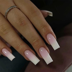 Diseño Simple mujeres/niñas cubierta completa 24 piezas acrílico Artificial <span class=keywords><strong>uñas</strong></span> de <span class=keywords><strong>palo</strong></span> falso medio largo cuadrado Ombre desnudo <span class=keywords><strong>Rosa</strong></span> Blanco desgaste - Product Image 4