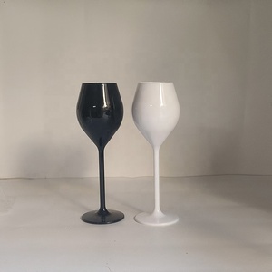 Gobelet à vin élégant et moderne en forme de goutte d'eau <span class=keywords><strong>Verres</strong></span> à jus transparents avec tige élégante façonnée pour la fonctionnalité de style - Product Image 5