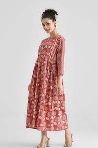 Robe longue en coton imprimé floral de couleur mélangée pour femmes à la mode avec bouton robe longue d'été pour les femmes - Product Image 2