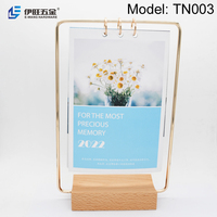 YIWANG Vente en gros 2025 – Calendrier de table/bureau personnalisé avec impression de logo – Calendrier mensuel à feuilles mobiles