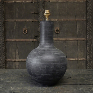 Base de lampe de table noire, design rustique rond en céramique, sans abat-jour, pour décoration vintage industrielle de chambre à coucher, salon, maison - Product Image 2