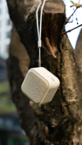 Altoparlante TWS Wireless in Plastica Impermeabile per Uso Esterno, Audio Bidirezionale, Controllo a Pulsante, Ottima Qualità del Suono per V5.3, 15 Ore di Autonomia della Batteria - Product Image 6