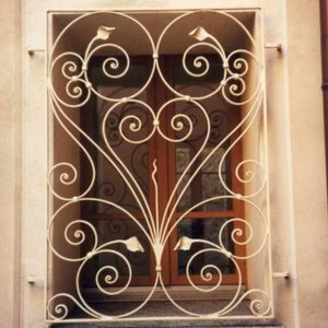 Rejillas simples <span class=keywords><strong>de</strong></span> hierro <span class=keywords><strong>para</strong></span> <span class=keywords><strong>ventanas</strong></span> Diseño <span class=keywords><strong>de</strong></span> barra horizontal minimalista <span class=keywords><strong>para</strong></span> líneas limpias y vistas despejadas - Product Image 1