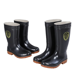 Botas de lluvia Fengshun 502 de PVC, impermeables, resistentes al aceite, zapatos de trabajo altos unisex para adultos, sin cordones, de tacón bajo, de color sólido. - Product Image 2