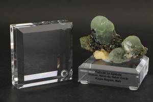 Rõ ràng <span class=keywords><strong>Acrylic</strong></span> hiển thị đứng với vát cạnh đánh bóng rõ ràng <span class=keywords><strong>Acrylic</strong></span> vát hiển thị cơ sở cho đồ trang sức kim cương khoáng sản - Product Image 4