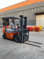 Chariot élévateur diesel 2T, chariot élévateur diesel robuste, chariot élévateur rotatif à 360 degrés