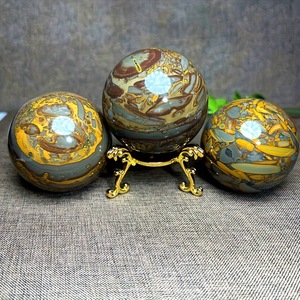 งานฝีมือคริสตัลคุณภาพสูง รูปทรงใบไผ่สีเขียว ขัดเงา หินบำบัดสำหรับการทำสมาธิ ของตกแต่งบ้าน เสริมฮวงจุ้ย ของขวัญมงคล - Product Image 4