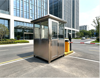 Poste de sécurité préfabriqué en structure acier, abri de gardien isolé et résistant aux intempéries pour entrée de communauté, parking et portail