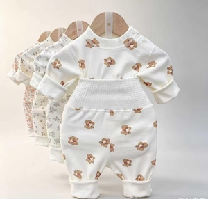 Conjunto de Pijama de 2 Piezas para Bebés, Otoño/Invierno, Cintura Alta, Protección Abdominal, Estampado Floral, Manga Larga, Casual, Transpirable - Product Image 1