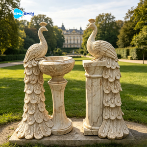 Escultura de Pavo Real de Mármol Natural de Lujo para Jardín con Pedestal Decorativo y Otros Elementos Decorativos de Mármol Natural de Lujo - Product Image 1