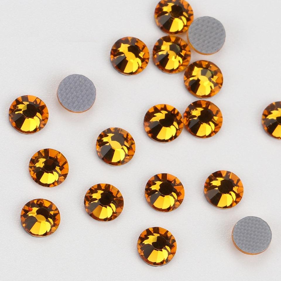 สีเหลือง