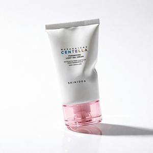 Crema en Gel Ligera Minimizadora de Poros con Centella Asiática de Madagascar 75ml, Cuidado Facial para Todo Tipo de Piel, Estampado Dorado, Uso Diurno, en Tubo - Product Image 1