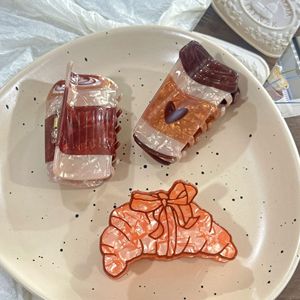 Pinza para el pelo de acetato con diseño de taza de café estilo retro de dibujos animados, creativa y personalizable, con forma de croissant - Product Image 1