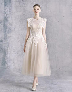 Nouvelle arrivée 2026 : <span class=keywords><strong>Robe</strong></span> en dentelle et crochet de style princesse avec une taille cintrée. - Product Image 3