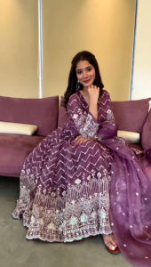 Qualité supérieure Vêtements indiens extrêmes Costume Georgette Anarkali avec fil et paillettes Ensemble de robes de travail pour filles au prix de gros - Product Image 2