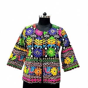 Chaqueta XL Transpirable 100% Algodón, Bordada con Flores Vibrantes, Estilo Bohemio Indio Tradicional, Multicolor, Hecha a Mano - Product Image 2