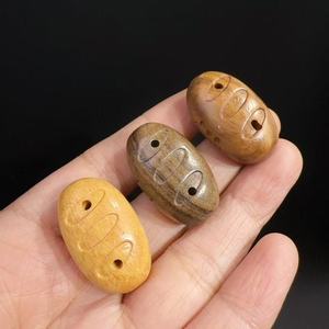 Cuentas de madera tallada en forma ovalada para hacer pulseras, accesorios de joyería DIY, material de madera natural - Product Image 1