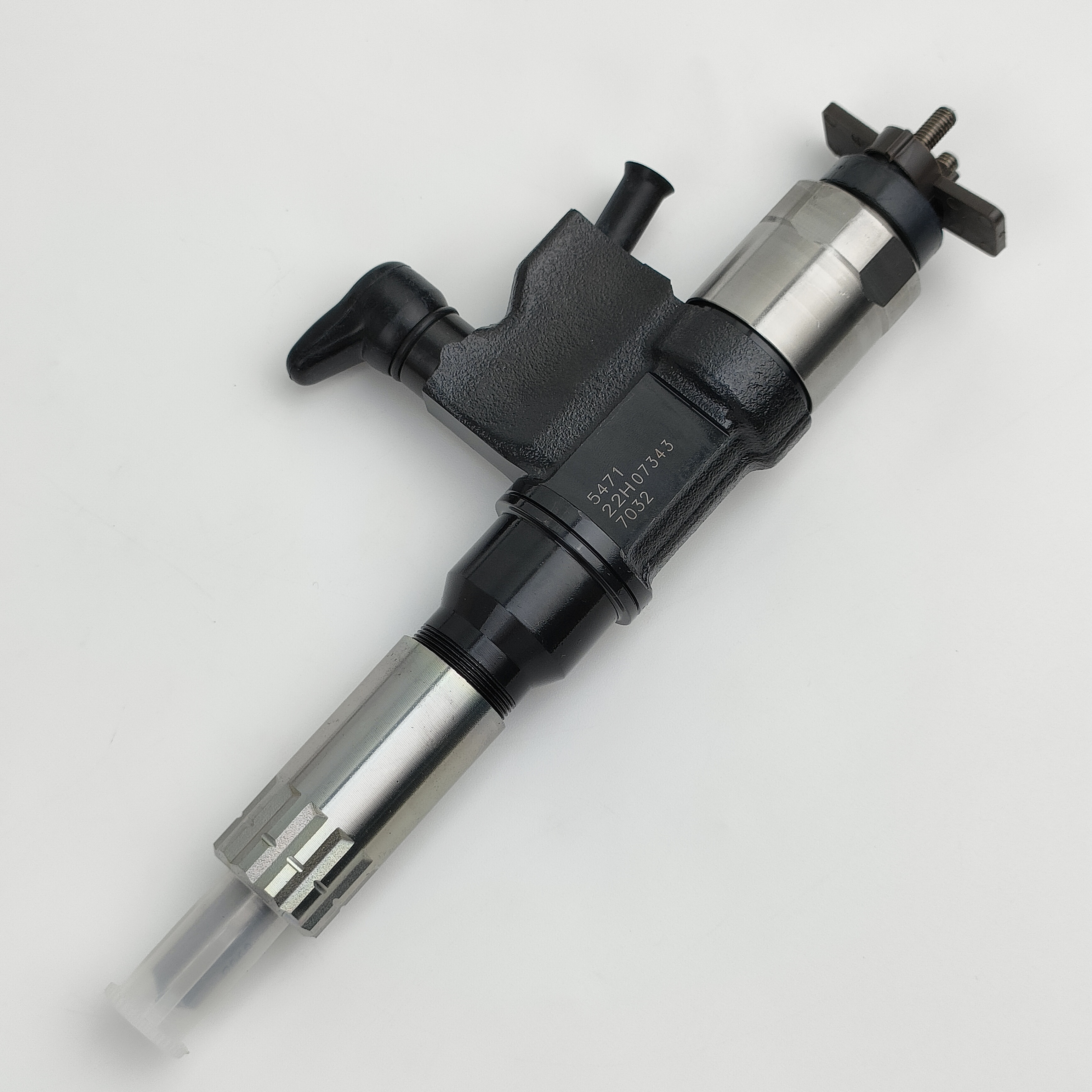 fuel injector nozzle 095000-5471 095000-5474 8-97329703-1 injector for ISUZU 4HK1 common rail injector 095000-5471 8-97329703-4