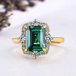 Anello Vintage Verde Smeraldo Stile Reale per Donne - Product Image 2