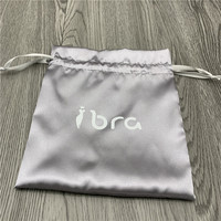 Sac à poussière de luxe en satin doux pour perruque de cheveux avec logo personnalisé Pochette à bijoux en satin pour emballage cadeau avec emballage textile ficelle