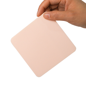 Pansement carré en mousse de silicone 4x4 po, imperméable, avec bordure, patch adhésif en gel de silicone <span class=keywords><strong>pour</strong></span> soins avancés des plaies - Product Image 6