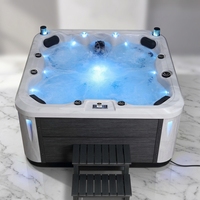 Baignoire Spa Extérieure en Acrylique avec Massage à Bulles, Chauffage et Système d'Ozone, Design Carré Autoportant pour Hôtels, Appartements et Entrepôts