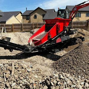 Machine de criblage mobile à 3 voies pour la séparation de la <span class=keywords><strong>terre</strong></span>, du sable, du gravier, des déchets de construction, des scories et du compost - Product Image 1