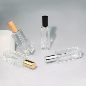 Rỗng 3Ml 5Ml 10Ml 15Ml 20Ml 30 <span class=keywords><strong>Ml</strong></span> Thủy Tinh Parfum Chai Nước Hoa Sang Trọng Phun Chai Với Xi Lanh Màu Đen Óc Chó Nắp Bằng Gỗ - Product Image 5