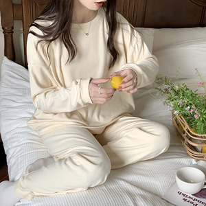 Nuevo pijama de lana Deon de estilo invierno y otoño para mujer adecuado para ropa informal y de moda - Product Image 5