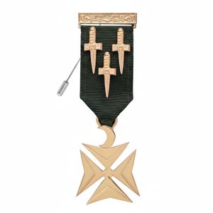 อัศวินแห่ง Constantinople AMD อกอัญมณี-ชุบทองด้วยริบบิ้นสี่เหลี่ยมสีเขียวและเข็มทิศกับ G อัญมณีเครื่องราชกกุธภัณฑ์ - Product Image 1