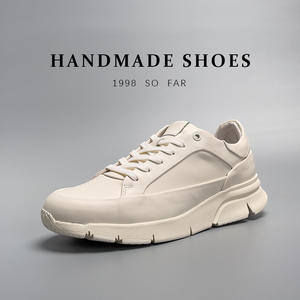 Baskets basses en cuir véritable faites à la main pour hommes, chaussures de marche décontractées avec amorti et semelle extérieure en caoutchouc antidérapante pour le quotidien et le bureau - Product Image 4