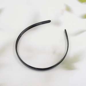 Serre-tête 1 Yuan Department Store, accessoire serre-tête simple style coréen à couronne haute, serre-tête noir antidérapant pour le lavage du visage, uni - Product Image 3