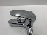 Chine Usine Mur Monté En Laiton Lavabo Mitigeur Chrome Fini Salle De Bains Robinet Céramique Valve Noyau Sanitaire Salles De Bains