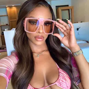 2023 übergroße Frauen Sonnenbrille Sonnenbrille Mode Custom Designer Quadrat Damen Brille Sonnenbrillen online neuesten 2023