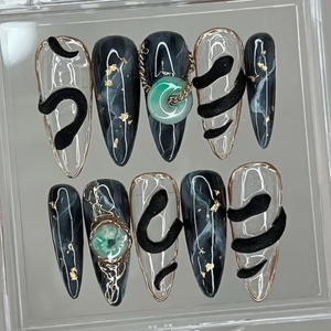 3D Halloween Press On Nail Design riutilizzabile Glitter Set di diamanti in metallo luminoso Trick Treat applicazione dito vampiro - Product Image 3