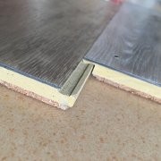 Lubrifiant PVC, granulés de cire PE, additif de traitement PVC haute pureté pour les profilés et plaques de plafond