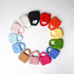 Bolsa Tejida Dali para Auriculares, Color Sólido, Hecha a Mano, Poliéster, Sublimación, Personalizable - Product Image 1