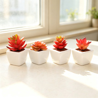 Lot de 4 mini plantes succulentes artificielles rouges décoratives en pot avec pot en céramique carré pour bureau, intérieur, cadeau, ornement
