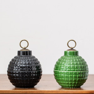 Cenicero de Cerámica con Forma de Granada y Tapa, Adorno Decorativo Único para el Hogar y la Oficina, Diseño Anti-Escoria Voladora, Cenicero de Escritorio - Product Image 2