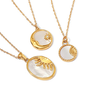 <span class=keywords><strong>Collana</strong></span> INS con Ciondolo <span class=keywords><strong>Sole</strong></span> in Acciaio Inox <span class=keywords><strong>e</strong></span> Conchiglia Bianca, Placcata in Oro 18K, Pendente Ovale <span class=keywords><strong>Sole</strong></span> <span class=keywords><strong>e</strong></span> <span class=keywords><strong>Luna</strong></span> - Product Image 1