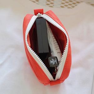 Nueva Bolsa de Maquillaje de Viaje Pequeña y Bonita con Estampado, Bolsa Organizadora de Artículos de Aseo, Bolsa de Cosméticos de Nailon para Niñas y Mujeres - Product Image 4