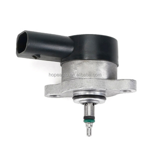 Régulateur de pression pour Mercedes 0 281 002 698 A6110780549 A6280780249 - Product Image 1