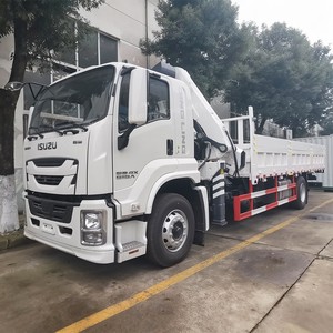 Camion Isuzu 4x2 <span class=keywords><strong>de</strong></span> marque japonaise <span class=keywords><strong>avec</strong></span> <span class=keywords><strong>grue</strong></span> articulée <span class=keywords><strong>de</strong></span> 8 tonnes, <span class=keywords><strong>grue</strong></span> à <span class=keywords><strong>bras</strong></span> repliable, camion transporteur - Product Image 2