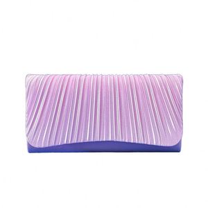 Sacs et pochettes en laiton gravés et embossés, idéaux pour la revente par les magasins de sacs de mode, au design élégant pour la revente - Product Image 1