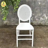 Chaises de jardin modernes en plastique PP blanc de haute qualité, design nouveau, moins cher, durables, pour mariage, fête, hôtel, ferme, parc